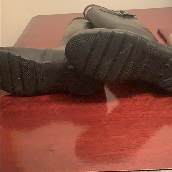 Black hunter boots with white sock - Picture 4 of 5